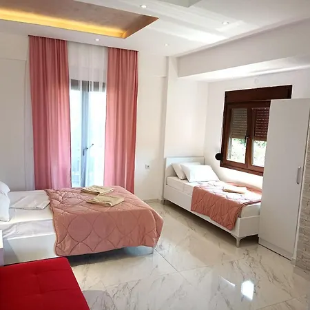 Katia Polyhrono Polychrono